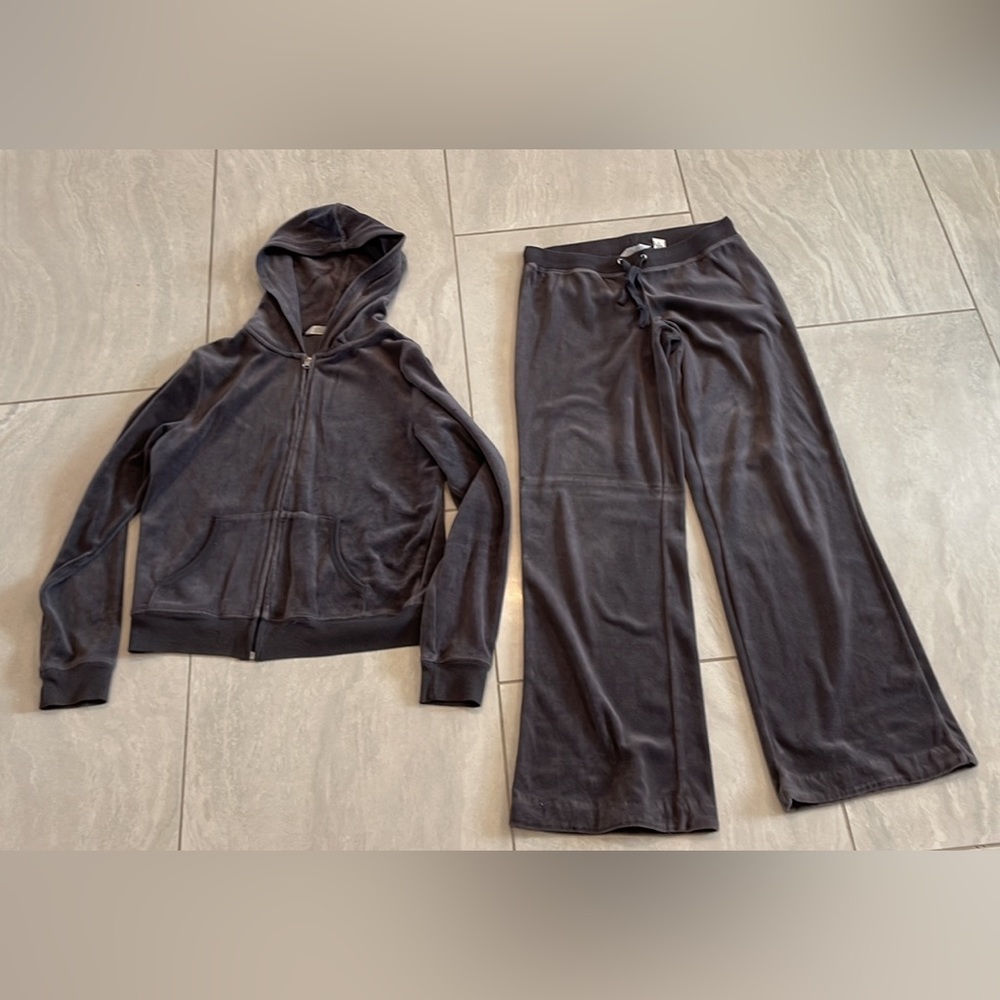 Velour jogging running suit lounge wear size medium